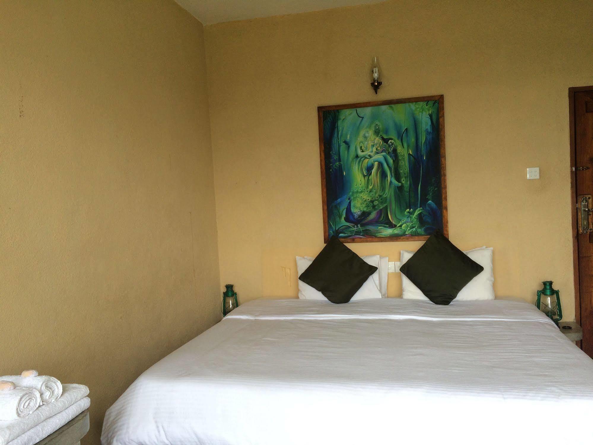 Club Lespri Hotel Palle Deltota Екстериор снимка